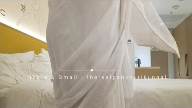 Pankhuri Aka “therealpankhurikunal” New Fucking Video Alone With Her Fan