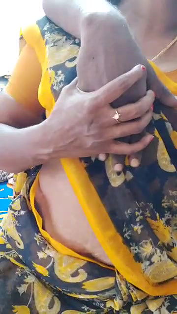 Tamil Family Girl Couple + Solo Show ?