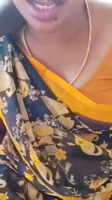 Tamil Family Girl Couple + Solo Show ?