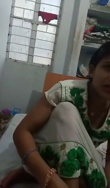 Desi Cutee Saaali weraring Panty aftr showing jiijaaaji