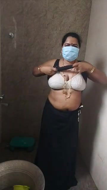 Super Tamil – Bath Show ?