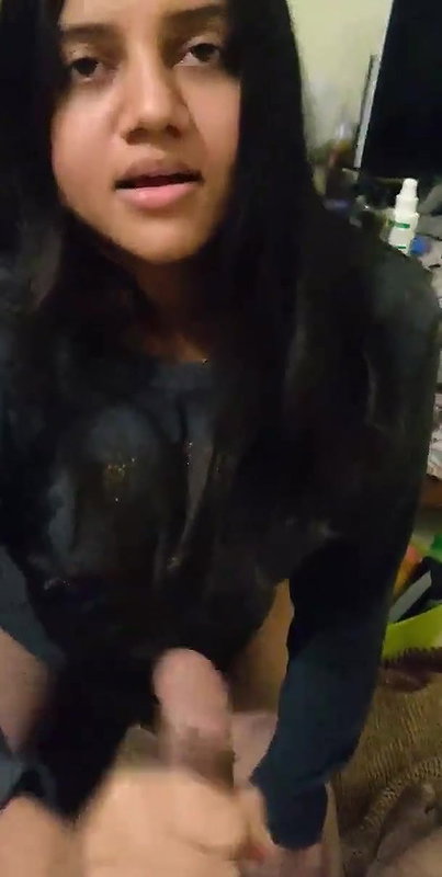 DEsi Cuteee gf Helping
