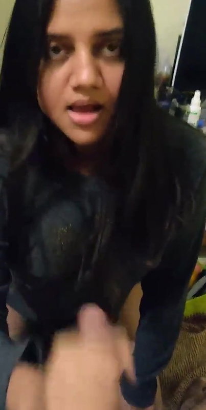 DEsi Cuteee gf Helping