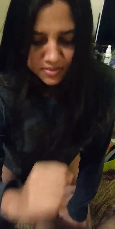DEsi Cuteee gf Helping