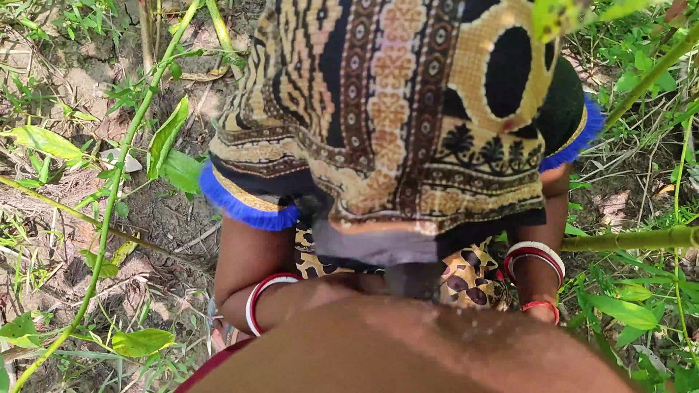 Someone fucked my pussy in the forest, he dropped his semen in my pussy