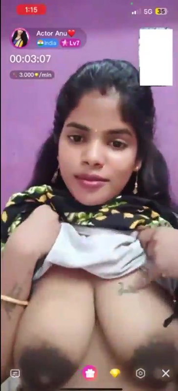 Actor Anu Boobs Show