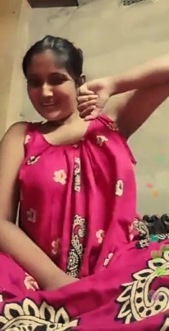 Desi Cutie LOver wife show niples