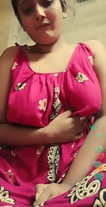Desi Cutie LOver wife show niples