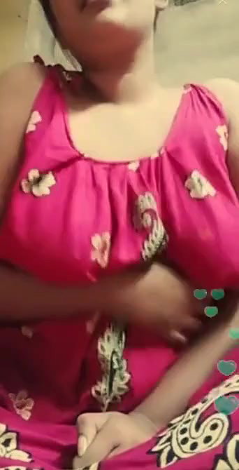 Desi Cutie LOver wife show niples
