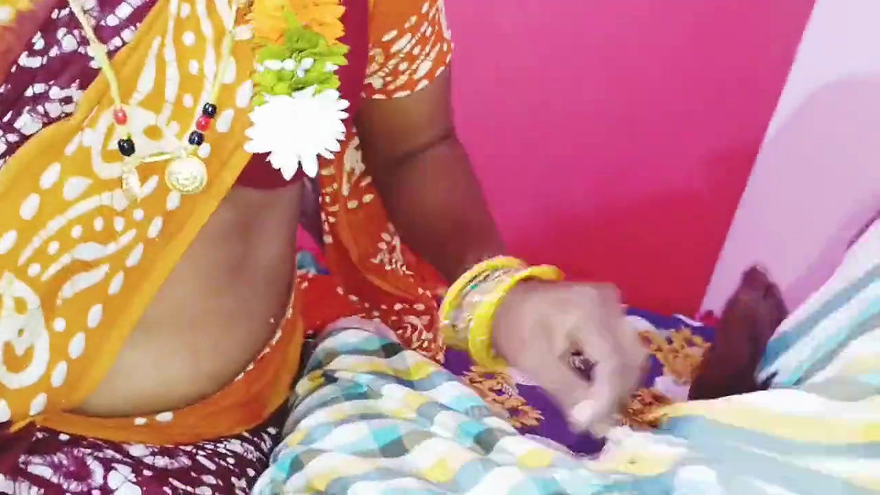 Indian Beautiful Saree Stepmom Fucking Stepson Telugu Dirty Talks