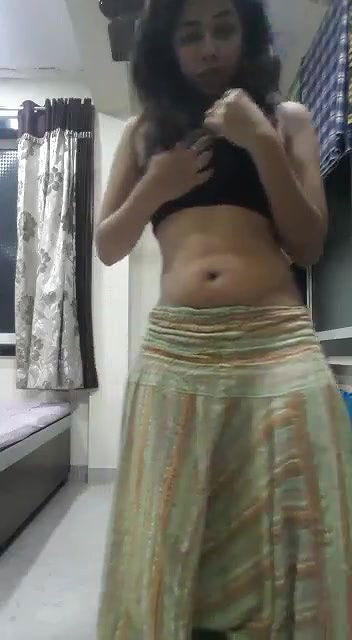 Super horny and sexy babe