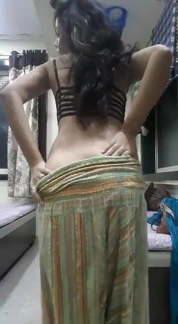 Super horny and sexy babe