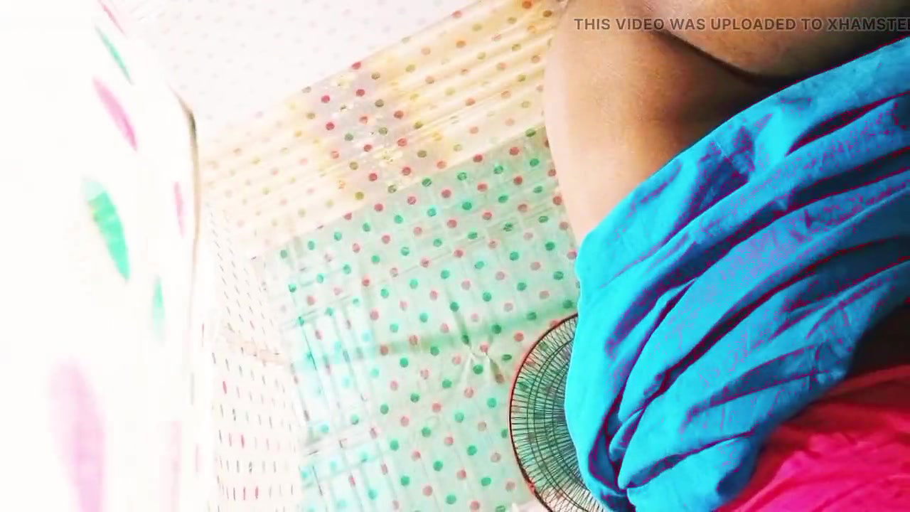 Bangladesh’s romantic and hot village aunty house wife