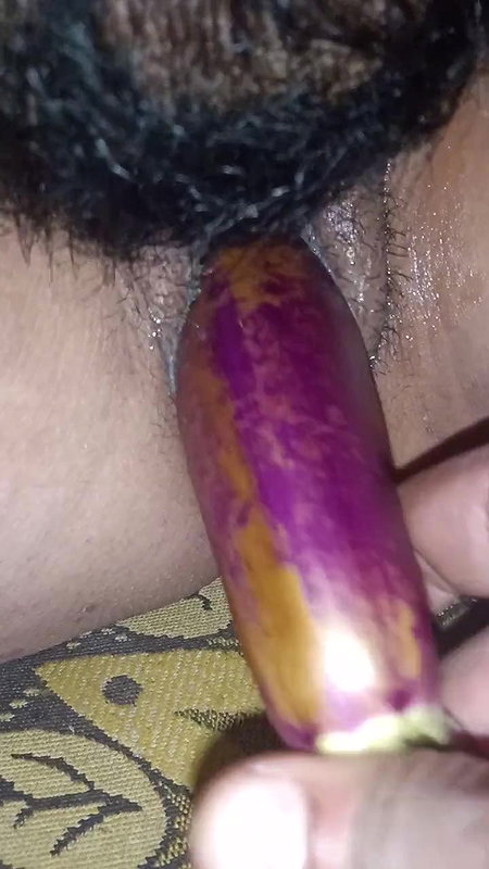Desi Bhabhi ke choot Ki garmi