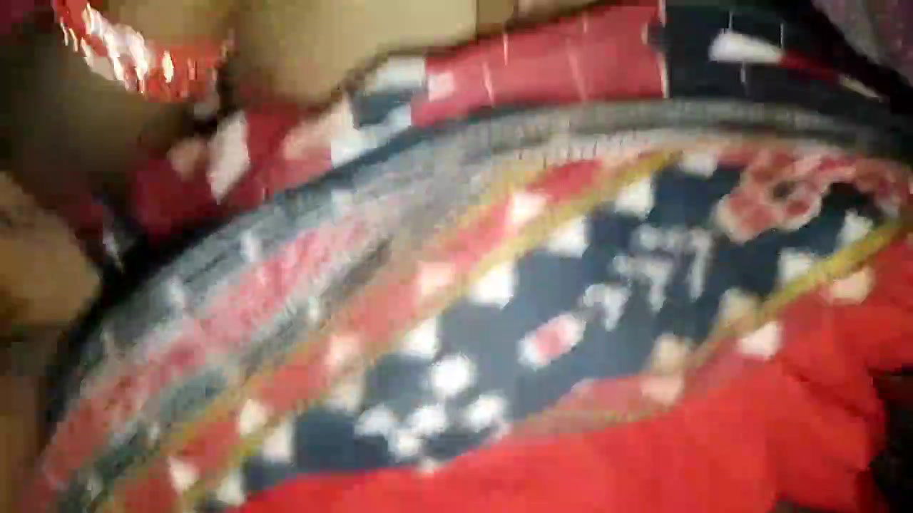 Desi hot bhabhi Boobs pressing in Hotel