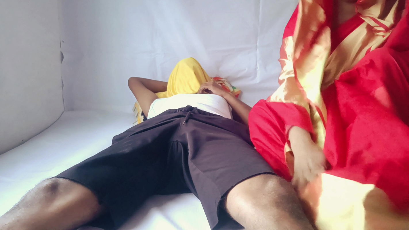 Father-in-law had sex with his son’s wife.Clear Bengali audio