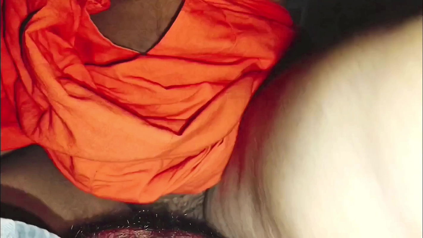 Indian desi Village wife big boobs wali aunty ko raat me choda