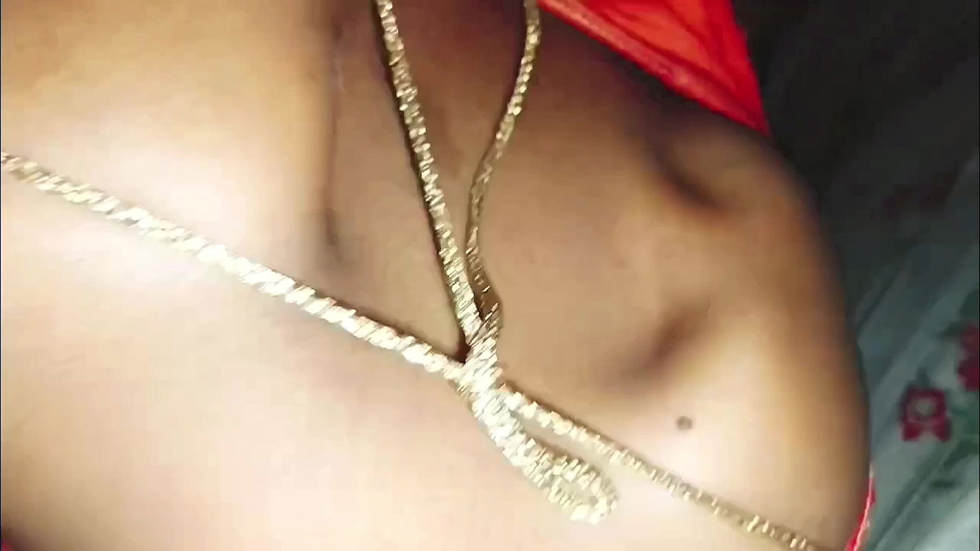 Indian desi Village wife big boobs wali aunty ko raat me choda