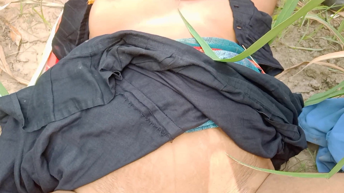 My step sister and me outdoor fucking Indian village porn videos