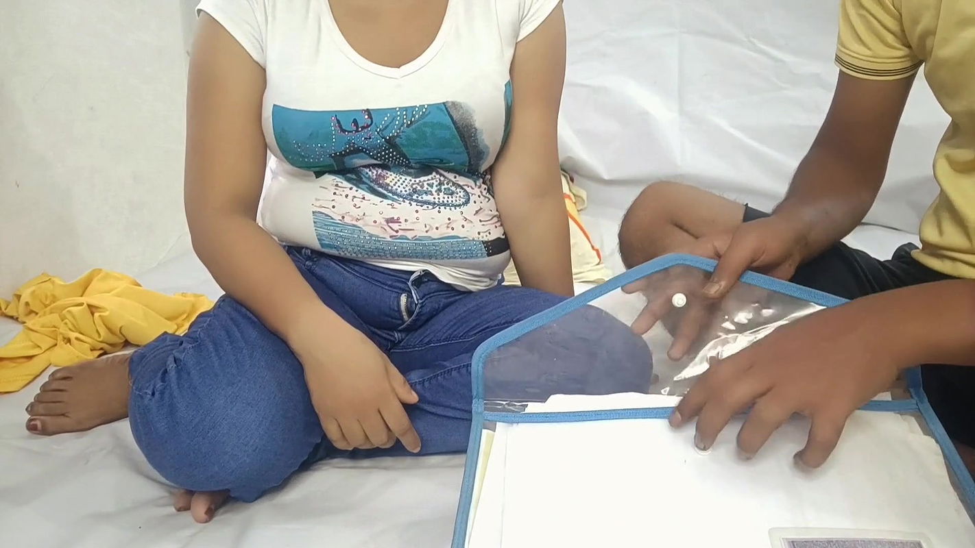 Office madam fucked her employee