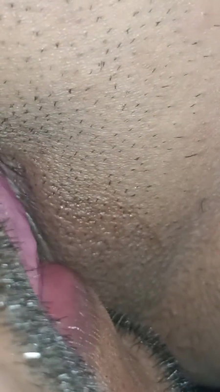 Village mummy ki choot ka paani nikal gaya