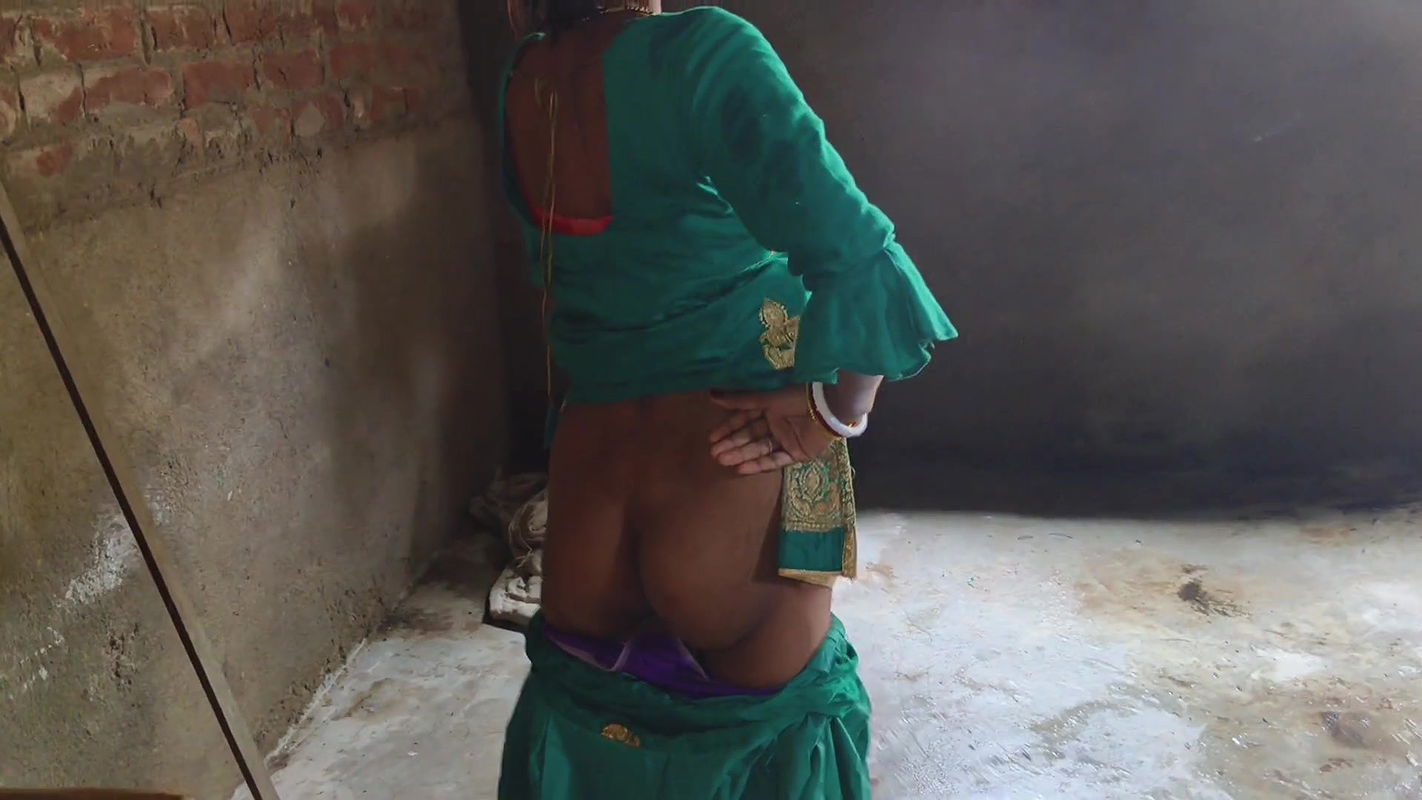 Watch the video of a business Bali Bihari Randi Bhabhi a room in Bengal on rent, Bali Bhabhi said my husband does not earn