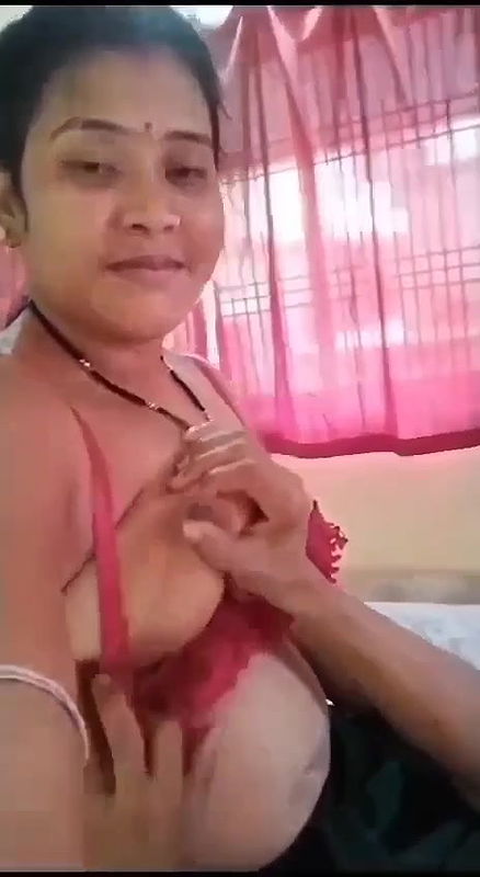 Beautiful chubby bhabhi having with devar