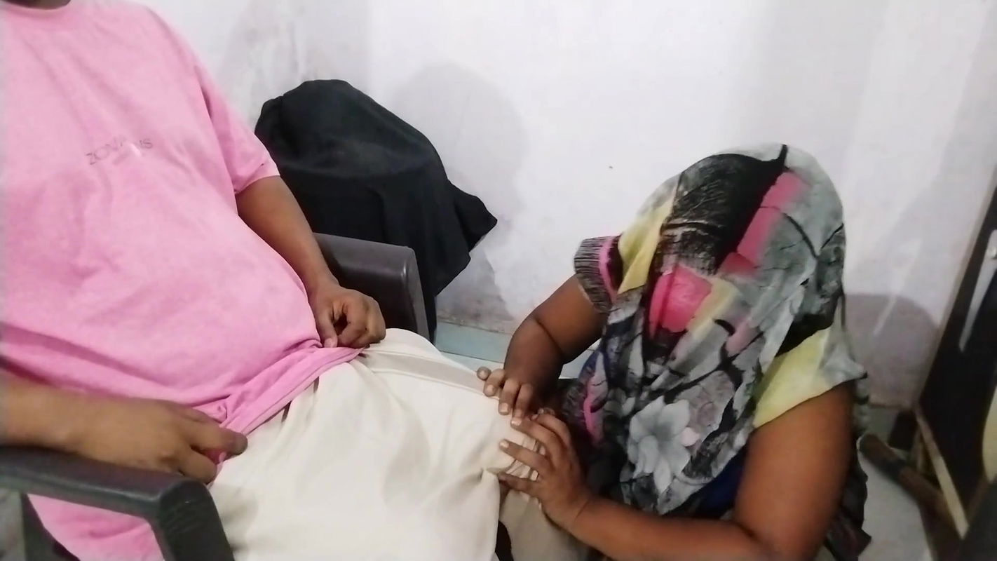 Desi Indian Sasur Ne Apni Choti Bahu Ko Chod Daala Hindi xXx Video Viral Mms