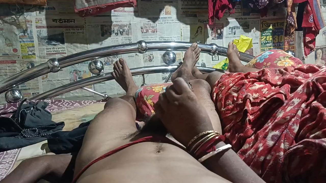 Indian sister-in-law land put in mouth