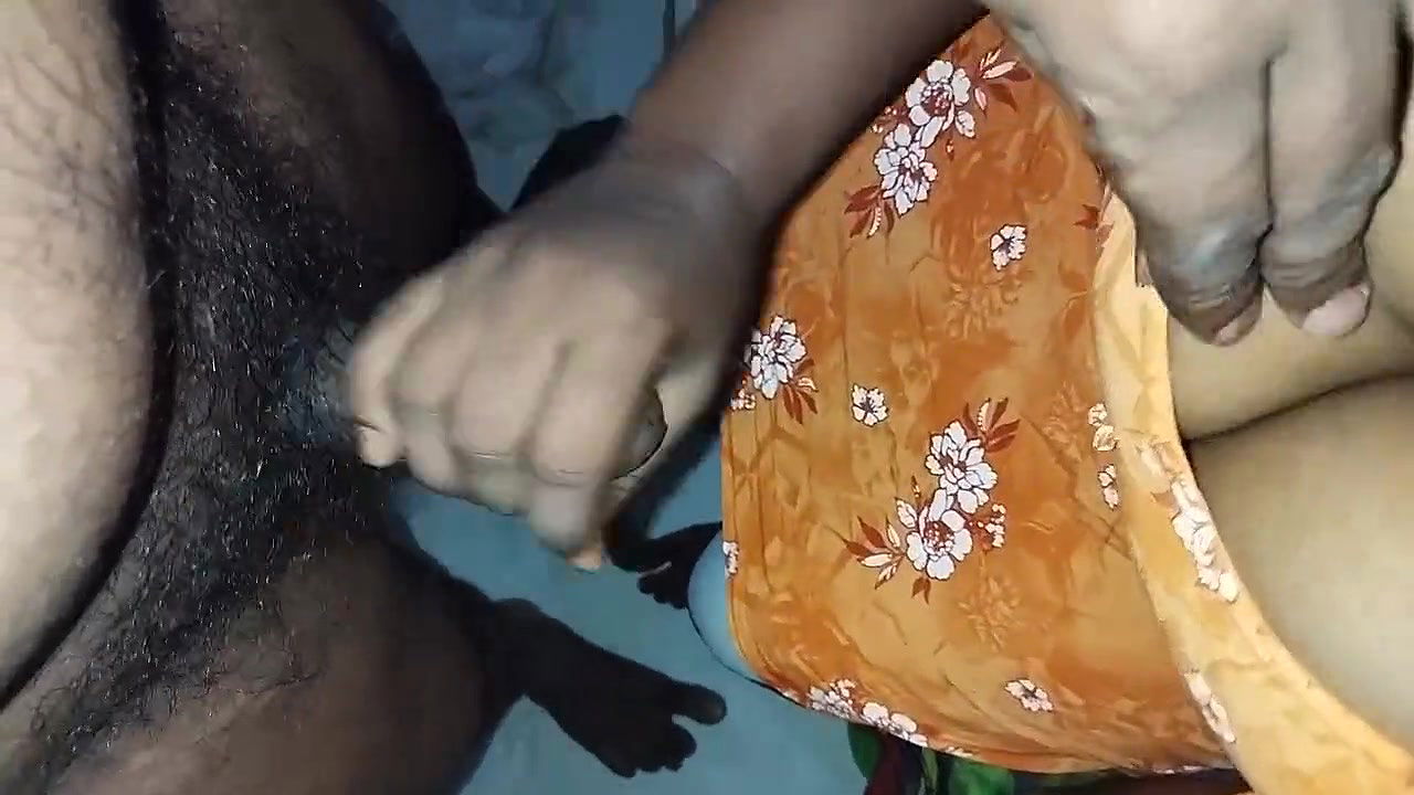 khala ke bete se chudwayi andhere me viral mms