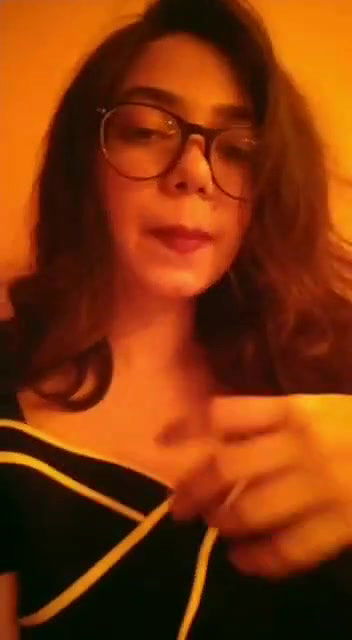 Beautiful Sexy Gf Showing Fingering