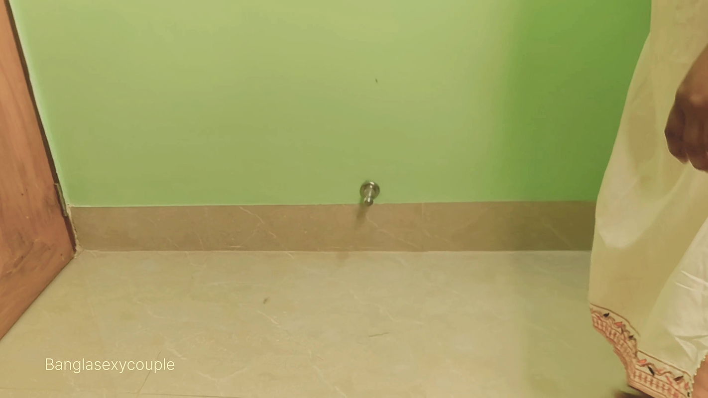 A beautiful girl working, fucking with big brother