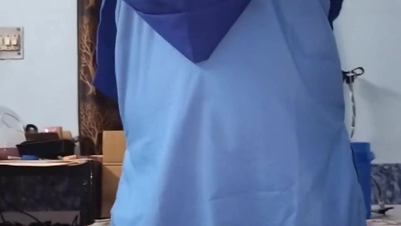 ‘Dhire se daliye, virgin hu’ – Desi high school girl 18+ talking dirty in hindi and losing her anal virginity