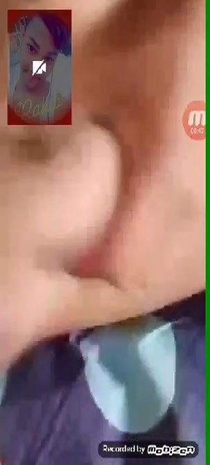 Sexy Gf Showing Lover