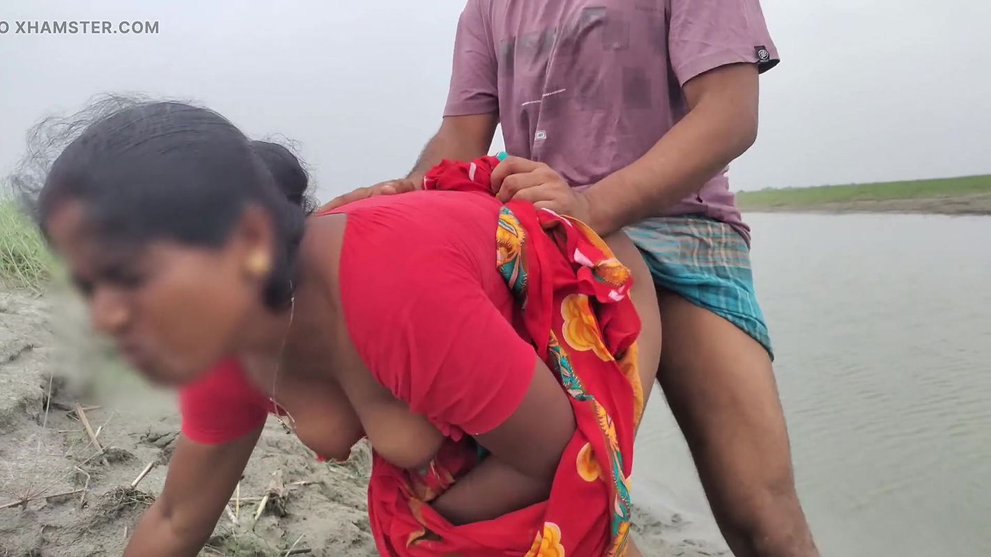 Deshi Bowdi Fucking Alone Beside A River Outdoor