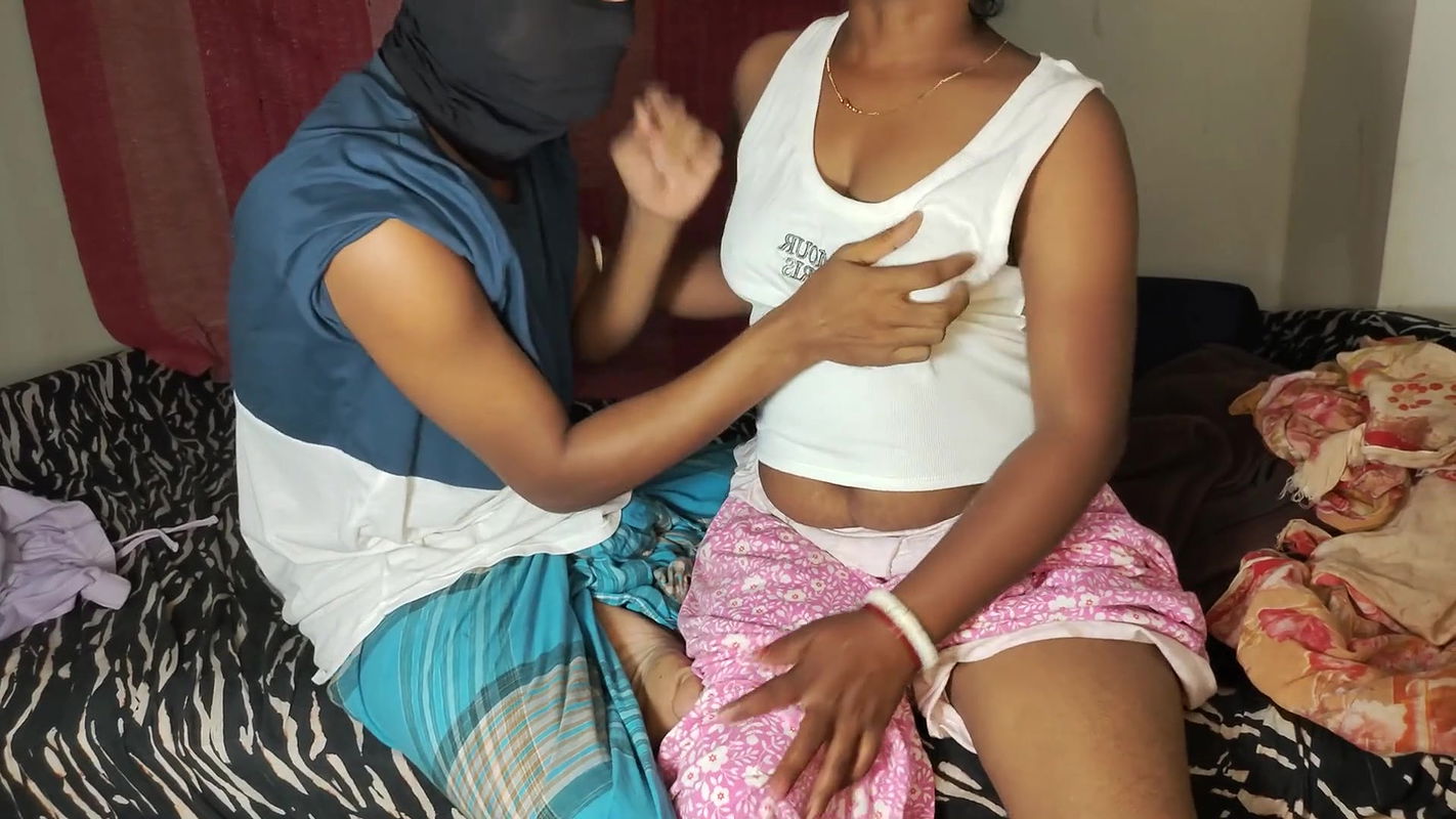 Married Women Having Affair With Milk Seller