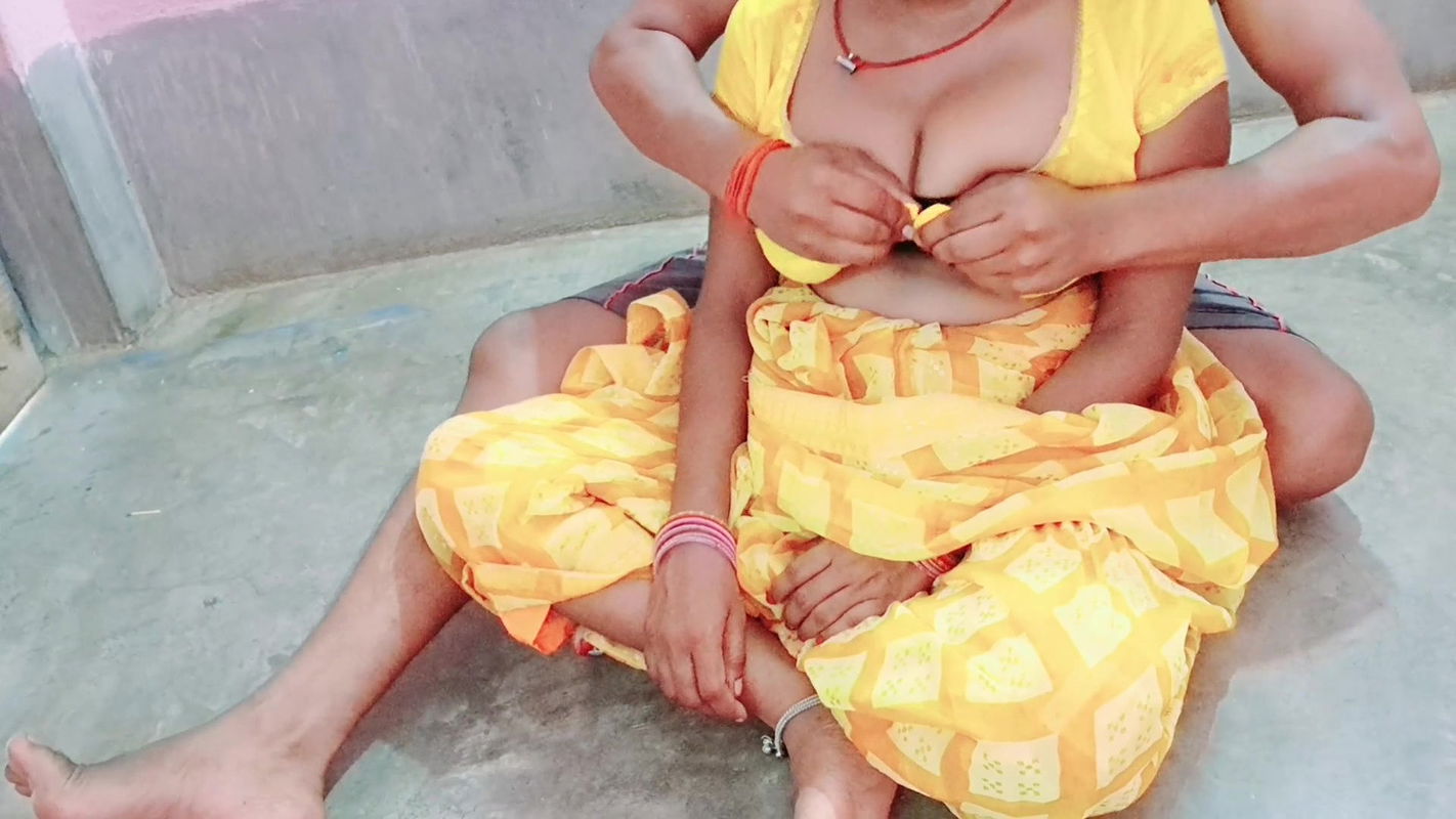 Big Boobs Desi Stepmom Fucked Hard by Her Stepson in the hot night