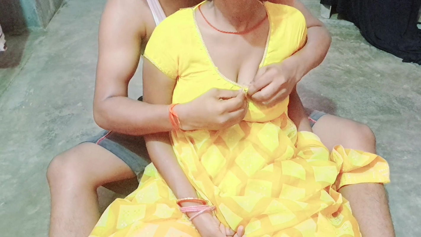 Big Boobs Desi Stepmom Fucked Hard by Her Stepson in the hot night