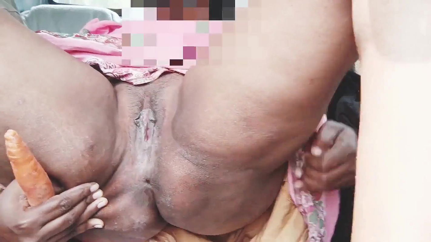 Indian Mareed Woman Car Sex Long Drive for Fucking with Boy Friend, Telugu Dirty Talks