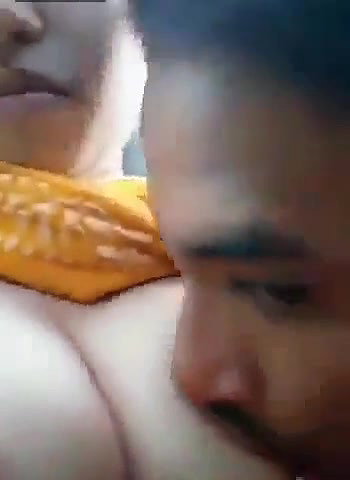 Desi GF Recdng Lovr Suckingg Hr Boobs 0utdoor