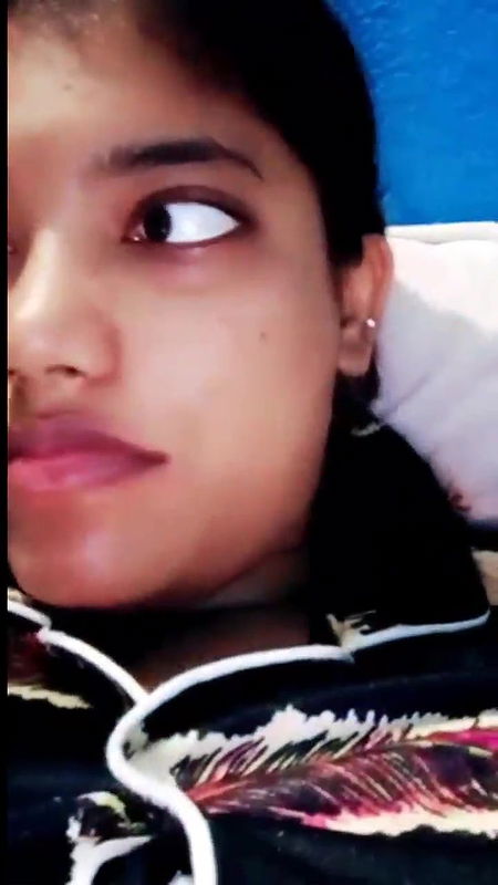 Gf Showing Boobs Pussy