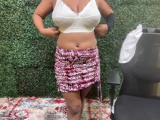 Stripchat-Public.Show-f-Smiley_TeluguGirl-2024.08.18.232030