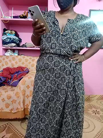 Stripchat-Public.Show-f-Renuma-2024.07.22.085653