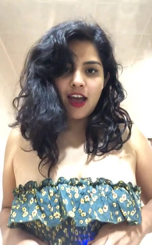 DEsi GF Teasing BF with Boobshow