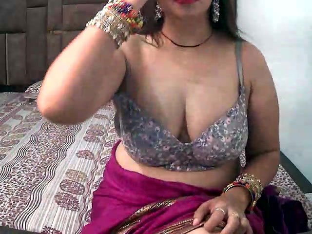 Stripchat-Public.Show-f-Kajal_G-2024.07.31.003134