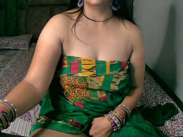 Stripchat-Public.Show-f-Kajal_G-2024.07.24.024118