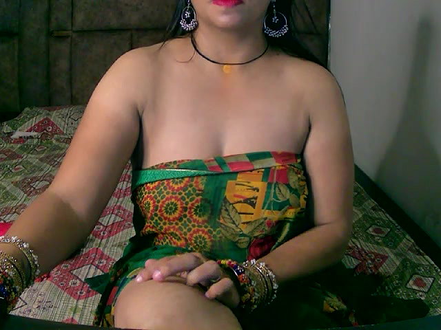 Stripchat-Public.Show-f-Kajal_G-2024.07.19.030838