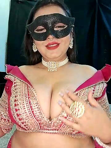 Stripchat-Public.Show-f-Blossam_07-2024.09.19.050933