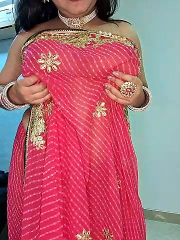 Stripchat-Public.Show-f-Blossam_07-2024.09.19.050933