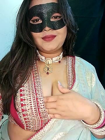 Stripchat-Public.Show-f-Blossam_07-2024.09.18.035439